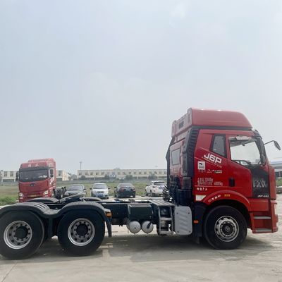 Goedkope gebruikte lichte trekkertrucks met 360° achtercamera en betaalbaar
