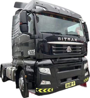 Howo Tractor Trucks 540 HP T7H 6x4 met multimedia-systeem en 2 achterste versnellingsnummers