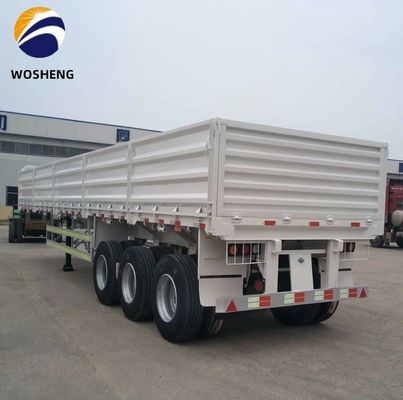 Semi-trailer met platte trailers met een zijkantwand en een airbag