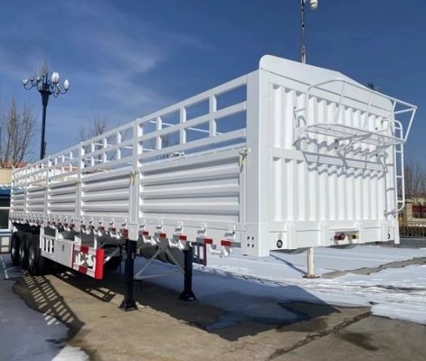 Truck Trailer Hoog hek Veehouderij Dieren Beeste Veevoergoederen Cargo Halvtrailer met 3/4 as