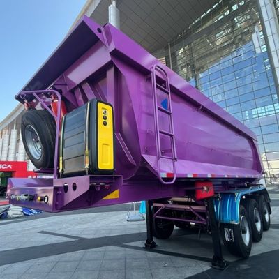 Semi-trailer met drie assen, hydraulische cilinderkoppelaar, achterste dumptrailer voor het vervoer van zandsteen