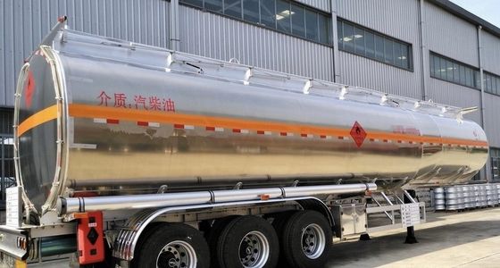 Standaard 28 ton landingsgestel Wosheng half-aanhanger voor olie/water/melk/benzinetank