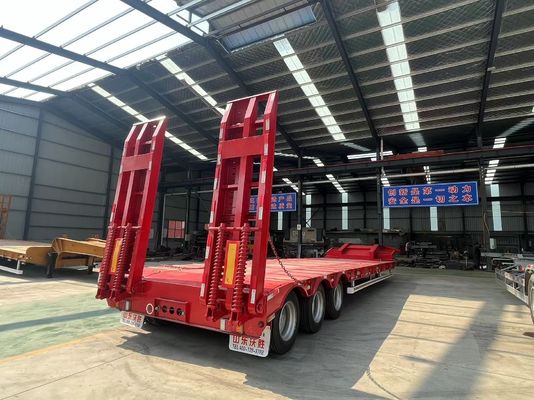 Transport Zwaar materieel met 100 ton hydraulische oprit laagbed vrachtwagen halve aanhanger