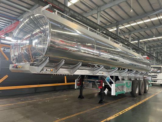 Standaard 28 ton landingsgestel 3 assen 25-60 CBM Aluminium legering brandstoftank Halve aanhangwagen