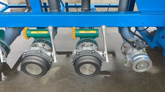 Standaard 28 ton landingsgestel 3 assen 25-60 CBM Aluminium legering brandstoftank Halve aanhangwagen