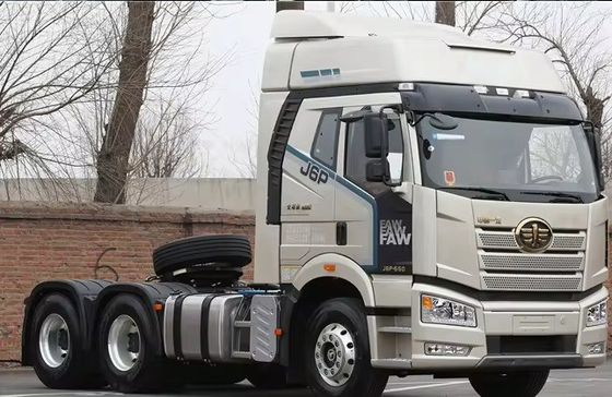 Gebruikte linksafdrijving 6x4 Truck Head 350-450HP Traktortruck met een capaciteit van 31-40 T