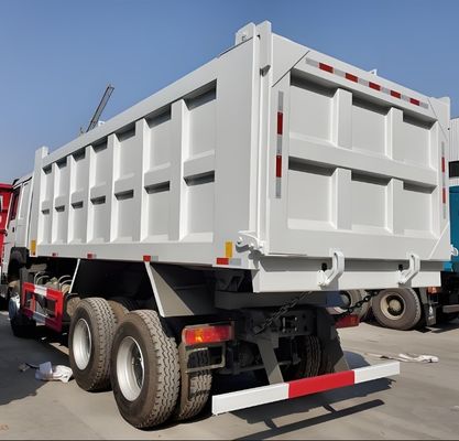 SINOTRUCK HOWO 4x2 6x4 8x4 Hydraulische cilinder-dumptruck voor 2 personen