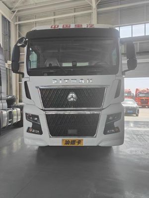 Sinotruk Sitrak C9H 6X4 Tractor Trailer 510-840HP 16 AMT EURO 6 510-840HP Zware vrachtwagen