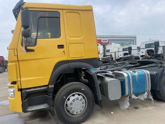 10 Bandnummer Gebruikt Sinotruk HOWO Sitrak 4*2 6*4 Zware trekker Truck Trekkop