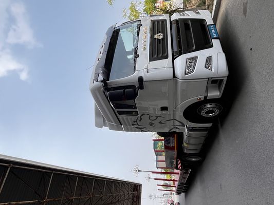 Hot Sitrak C7H Traktor Truck 6x4's Populaire Truck Type 20001-25000 kg GVW 3 Passagiers