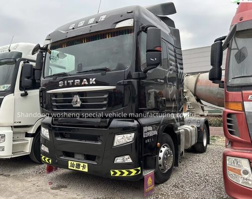 Howo Tractor Trucks 540 HP T7H 6x4 met multimedia-systeem en 2 achterste versnellingsnummers