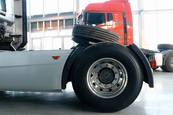 570 pk Sinotruk Huanghe X7 4X2 Euro 6 Luchtvering Automatische Transmissie Traktor Truck